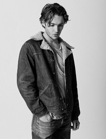 Toby Regbo