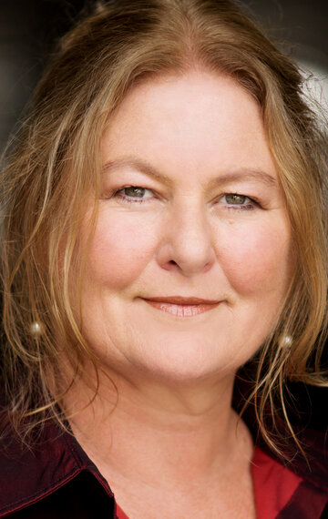 Monette Lee