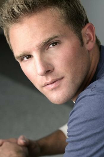 Kevin Thoms