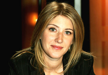 Amanda Sthers