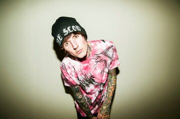 Oliver Sykes