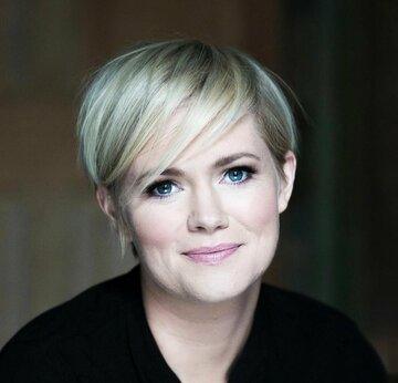 Cecelia Ahern