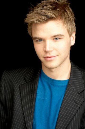 Brett Davern