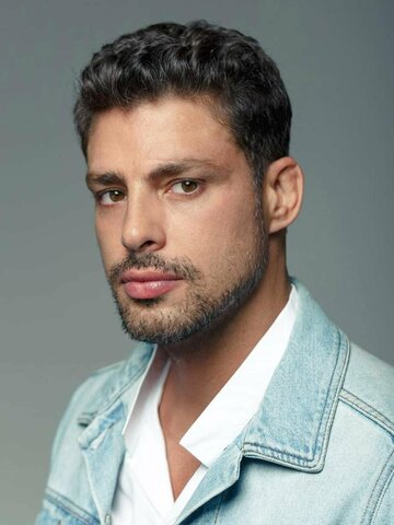 Cauã Reymond