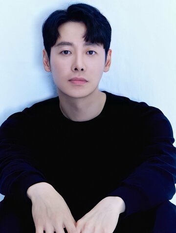 Kim Dong-wook