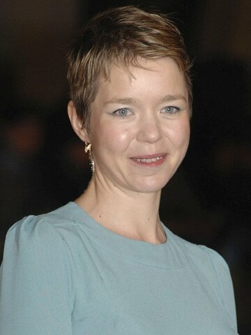 Anna Maxwell Martin
