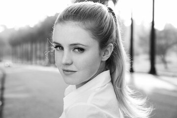 Lorraine Nicholson