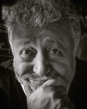 Metin Akpinar