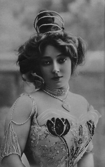 Анна Хелд