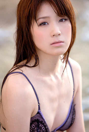 Maki Aizawa