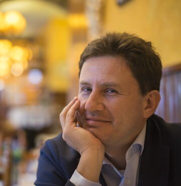 Дмитрий Санин