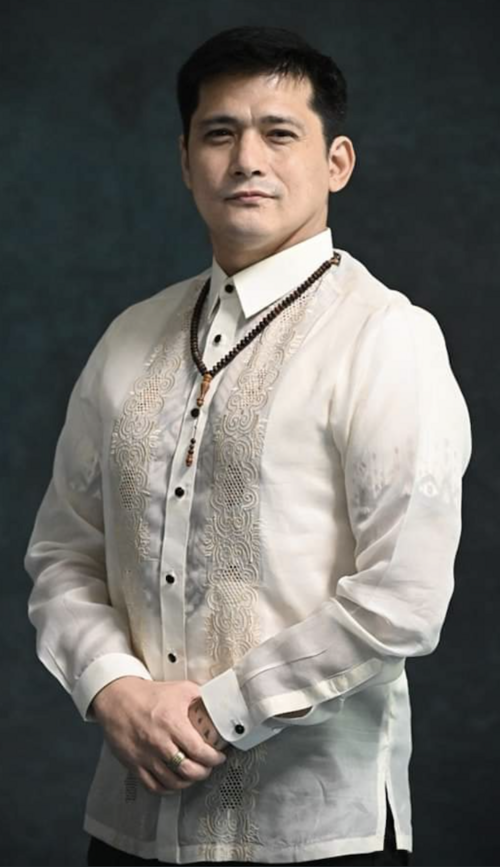 Робин Падилья