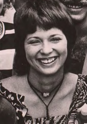 Dilma Lóes