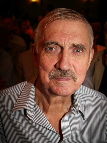 Евгений Киндинов