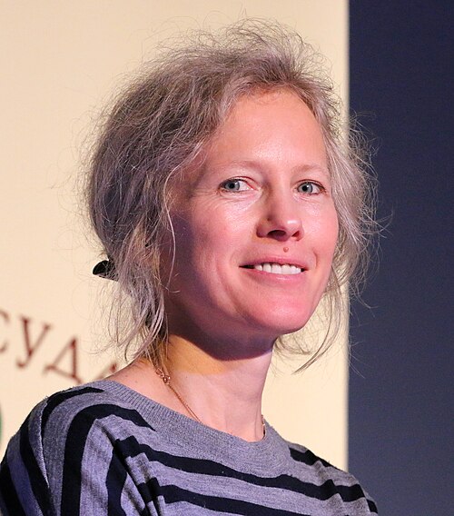 Анна Чернакова
