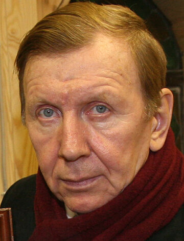 Юрий Чернов