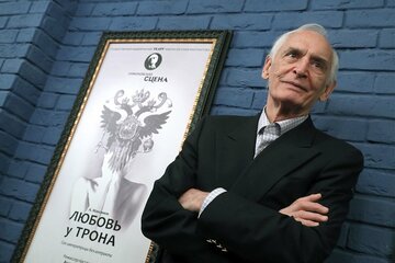 Василий Лановой