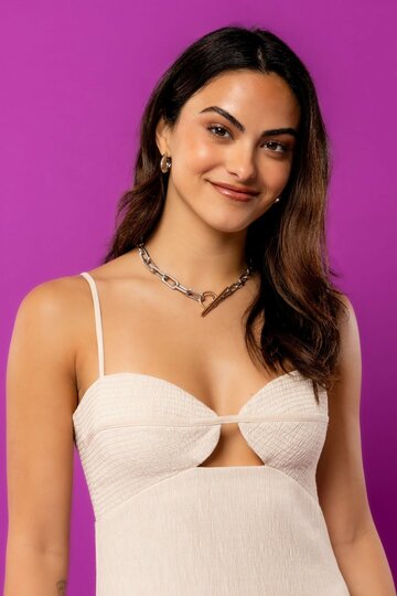 Camila Mendes