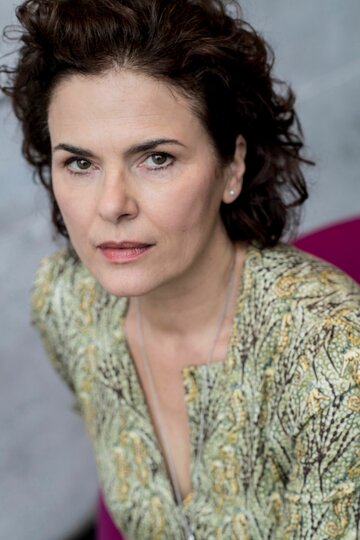 Barbara Auer