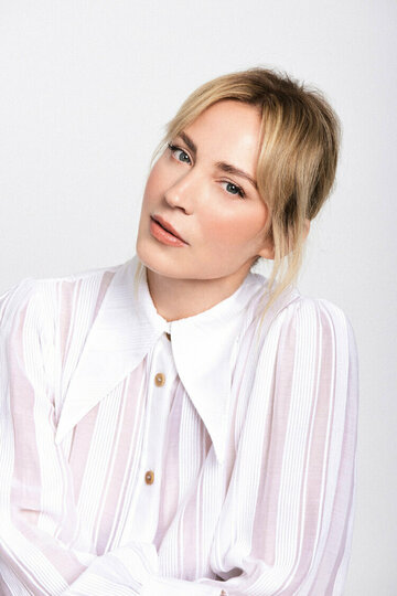 Beth Riesgraf
