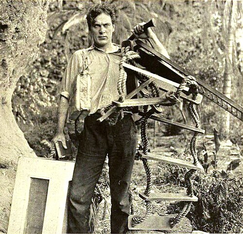 Томас Миган