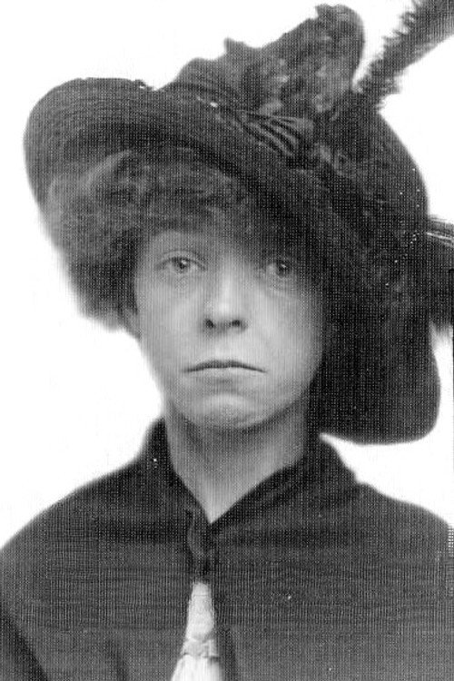 Тина Маршалл
