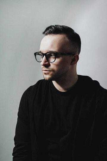 Юрий Романов