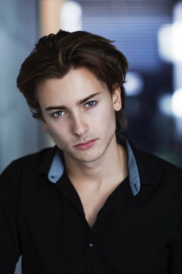 Elijah Rowen