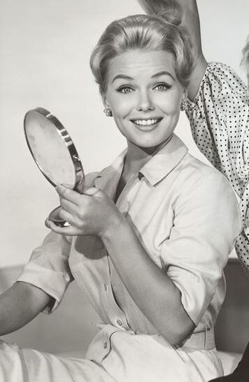 Shirley Bonne