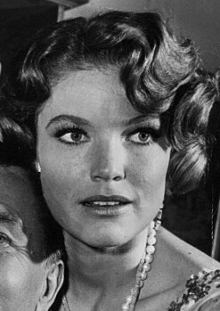 Pippa Scott