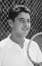 Pancho González