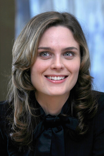 Emily Deschanel