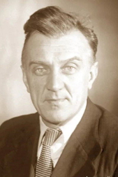Александр Александрович Ханов