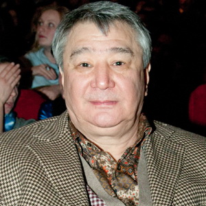 Alimzhan Tokhtakhunov
