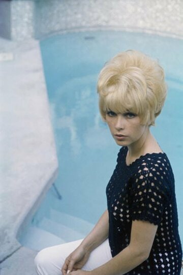 Stella Stevens