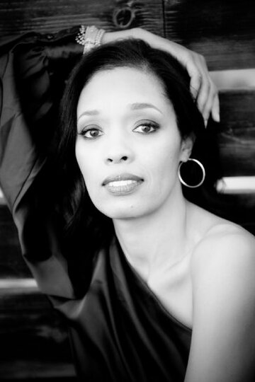 Tembi Locke