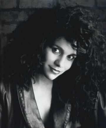 Kelly Jo Minter