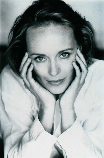 Catriona MacColl