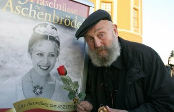 Rolf Hoppe