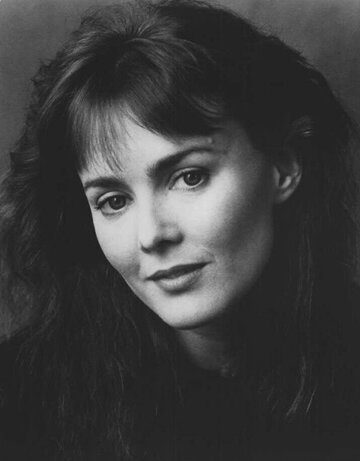 Laura Innes