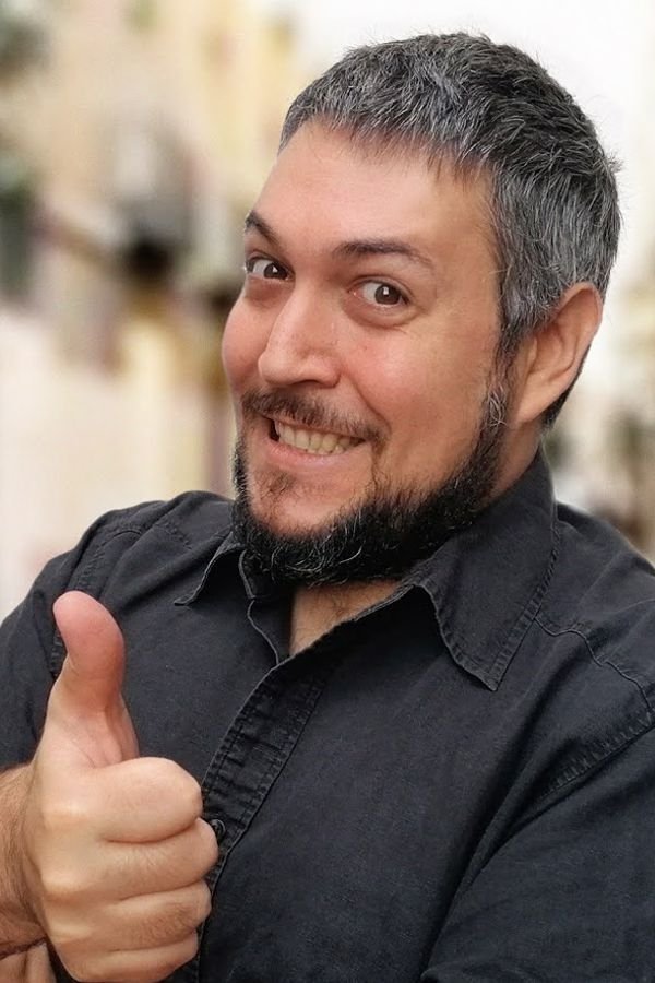 Сантьяго Альварадо