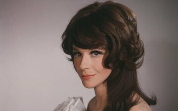 Fenella Fielding