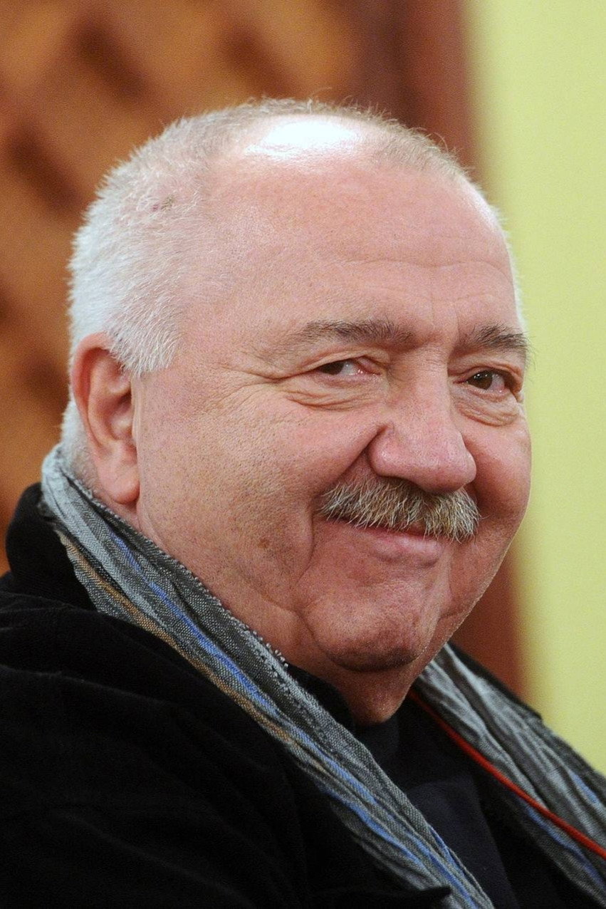 Стуруа, Роберт Робертович