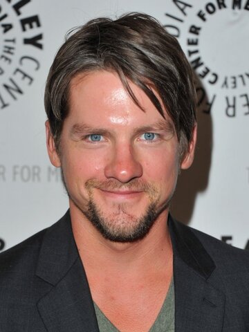Zachary Knighton