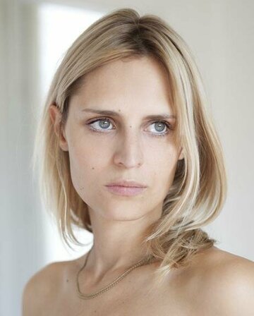 Sabrina Seyvecou