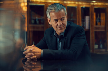 Rupert Graves