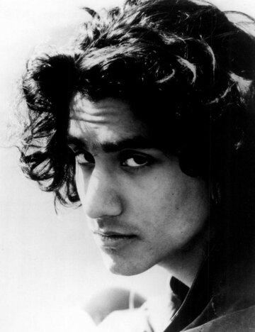 Naveen Andrews