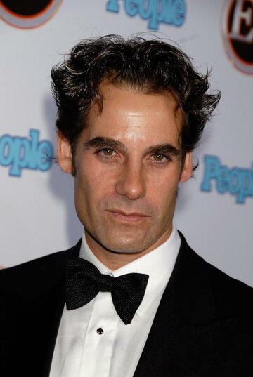 Adrian Pasdar
