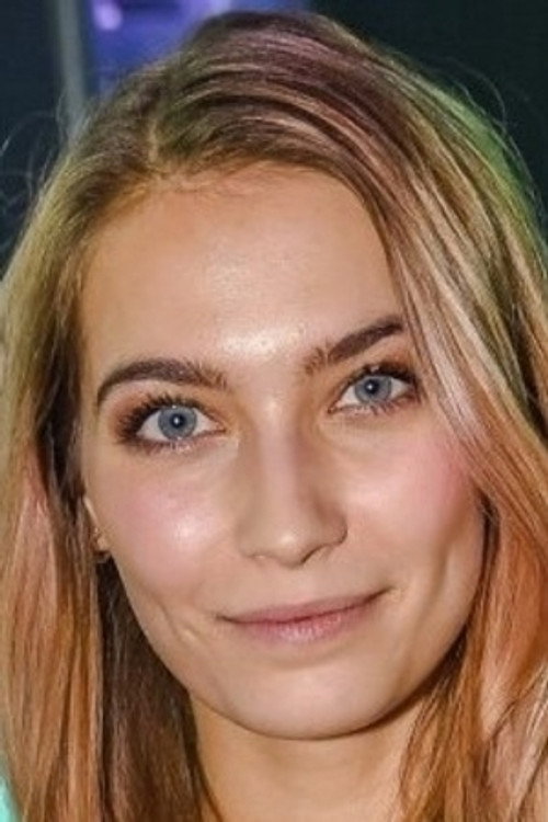 Лиза Калдер