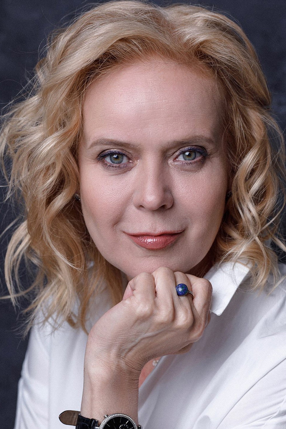 Попова, Неля Анатольевна